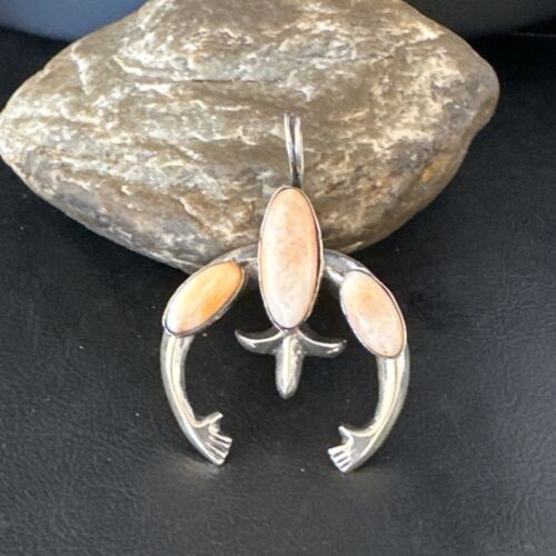 Navajo Pink Conch Necklace with Naja Pendant | Sterling Silver | Authentic Native American Handmade | 15149