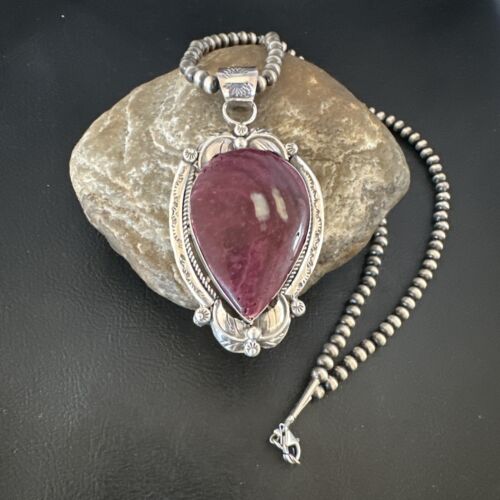 Navajo Purple Spiny Oyster Pendant Necklace | Sterling Silver | Authentic Native American Handmade | 15623
