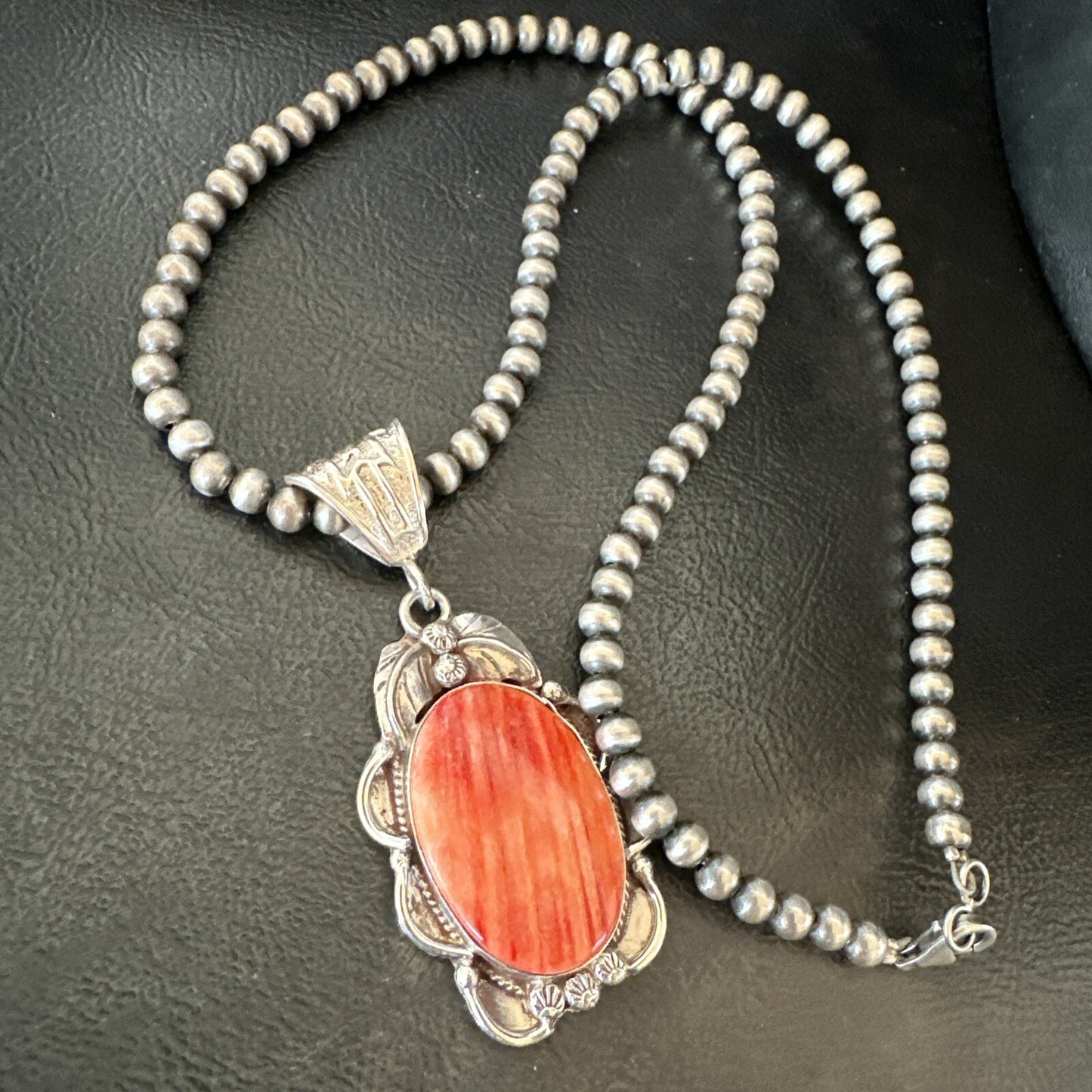 WoMens Red Spiny Oyster Pendant Navajo Sterling Silver Necklace 18366