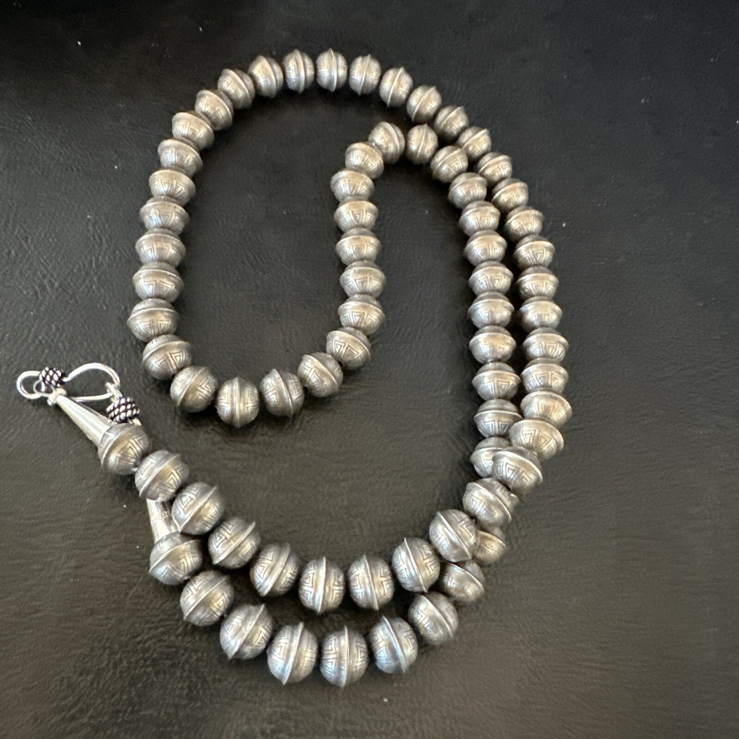 8mm Hand Stamped Bench Navajo Pearls Sterling Silver Bead Necklace 23" 18406