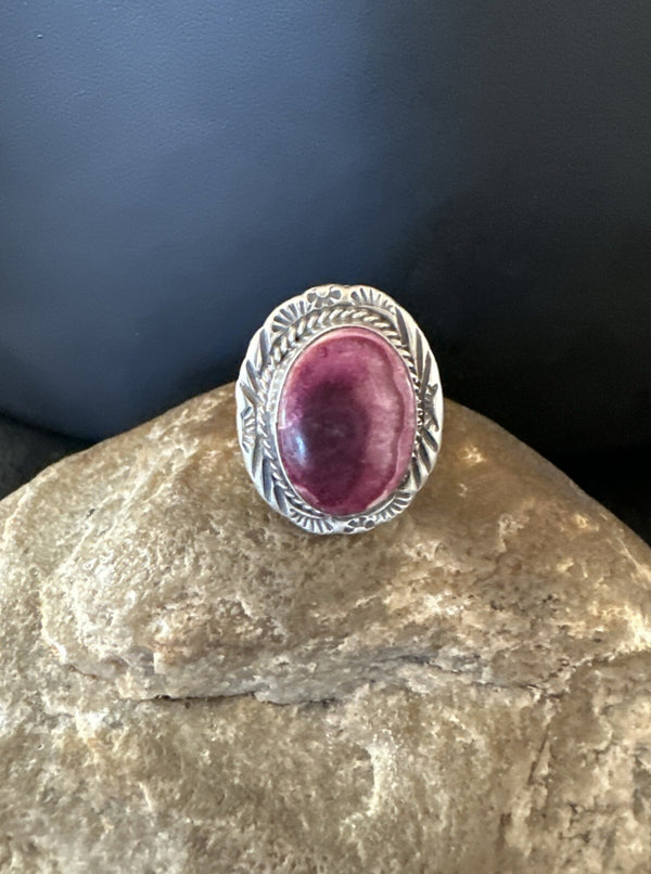 Women's Purple Spiny Oyster Navajo Ring Size 8 | Sterling Silver | Authentic Native American Handmade | 18584