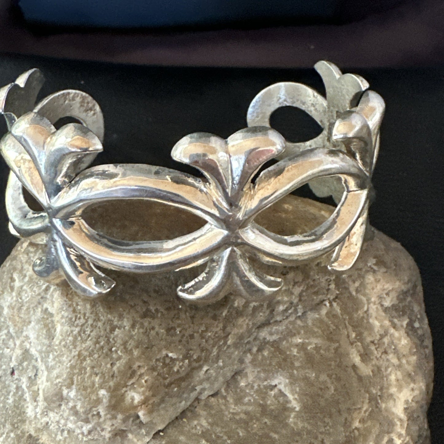 Tufa Cast Mens Womens Navajo Sterling Silver Cuff Bracelet 19689