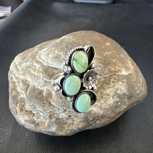 Yazzie Ring Green Turquoise Navajo Cluster Size 8.5 | Sterling Silver | Authentic Native American Handmade | 19230