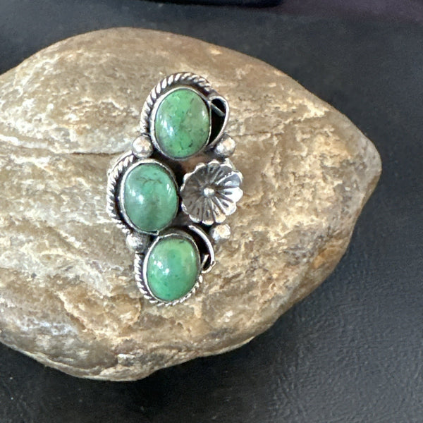 Yazzie Ring Green Turquoise Navajo Cluster Size 7 | Sterling Silver | Authentic Native American Handmade | 19244