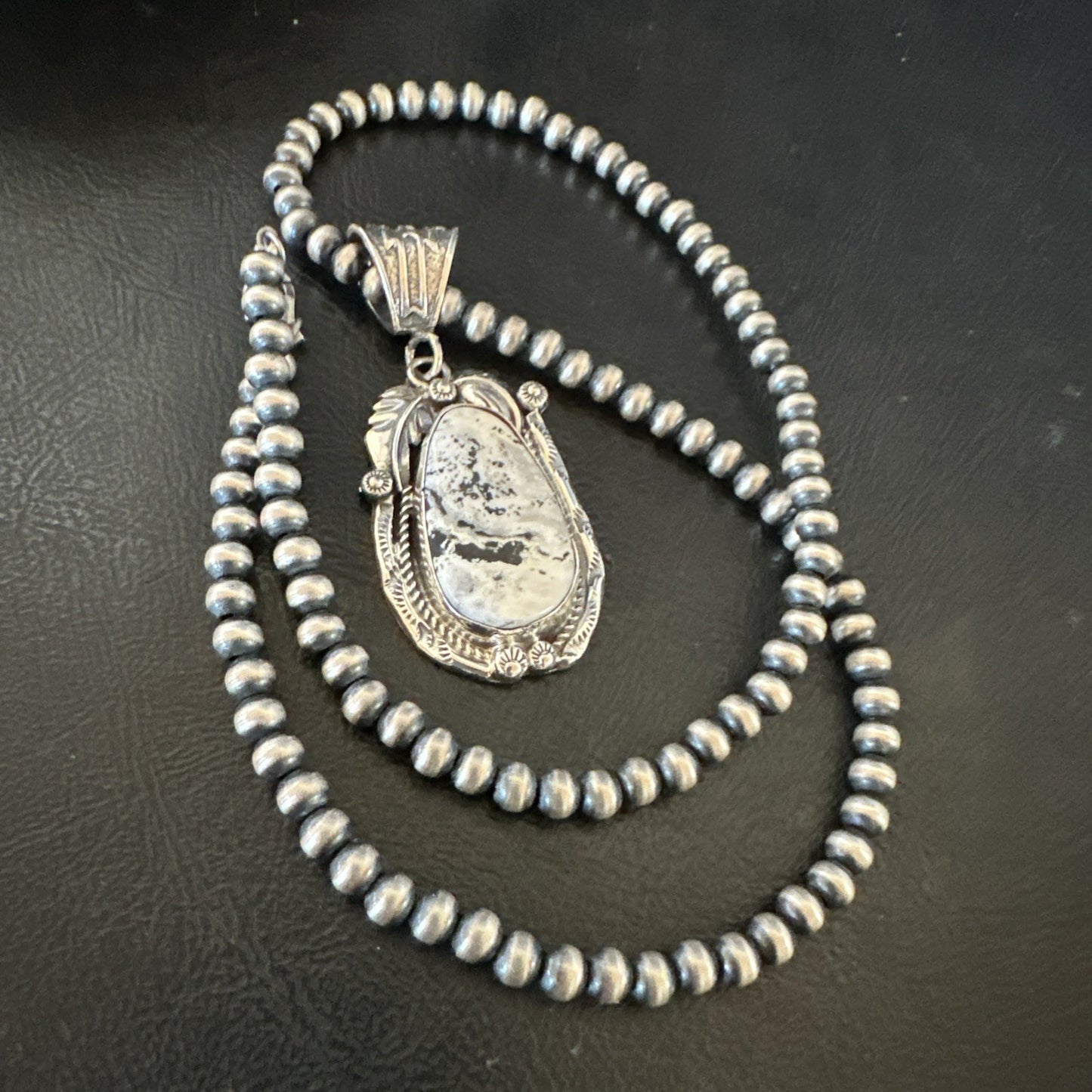 White Buffalo Turquoise Pendant Navajo Pearls Sterling Silver Necklace 19336