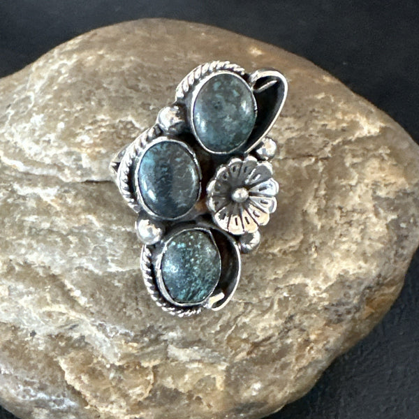 Yazzie Ring Blue Turquoise Navajo Cluster Size 9.5 | Sterling Silver | Authentic Native American Handmade | 19241