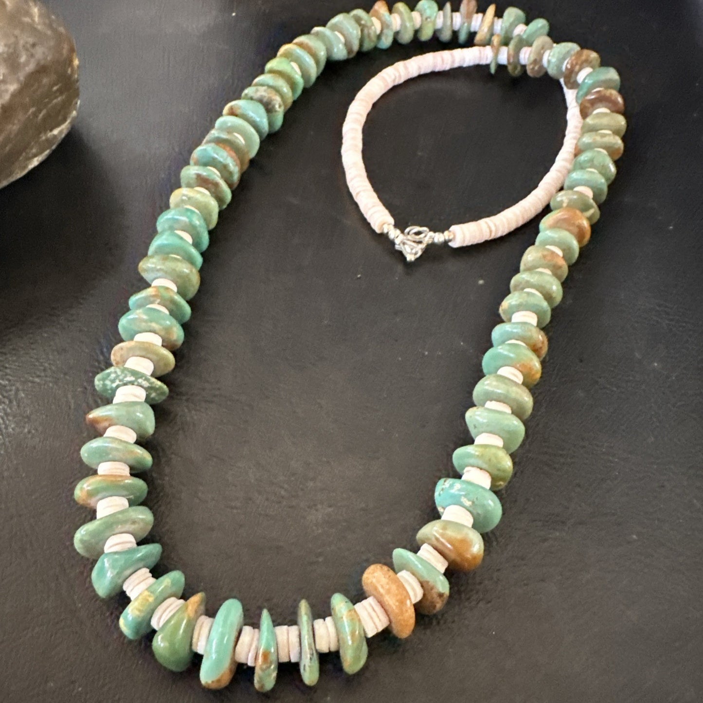 Green Royston Turquoise Shell Santo Domingo Sterling Silver Necklace 27” 19680