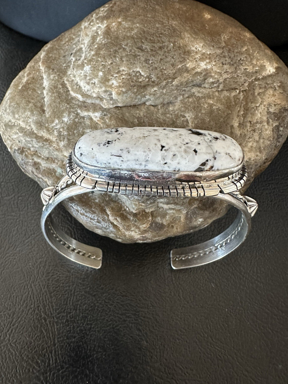 White Buffalo Turquoise Navajo Sterling Silver Cuff Bracelet 7" 19383