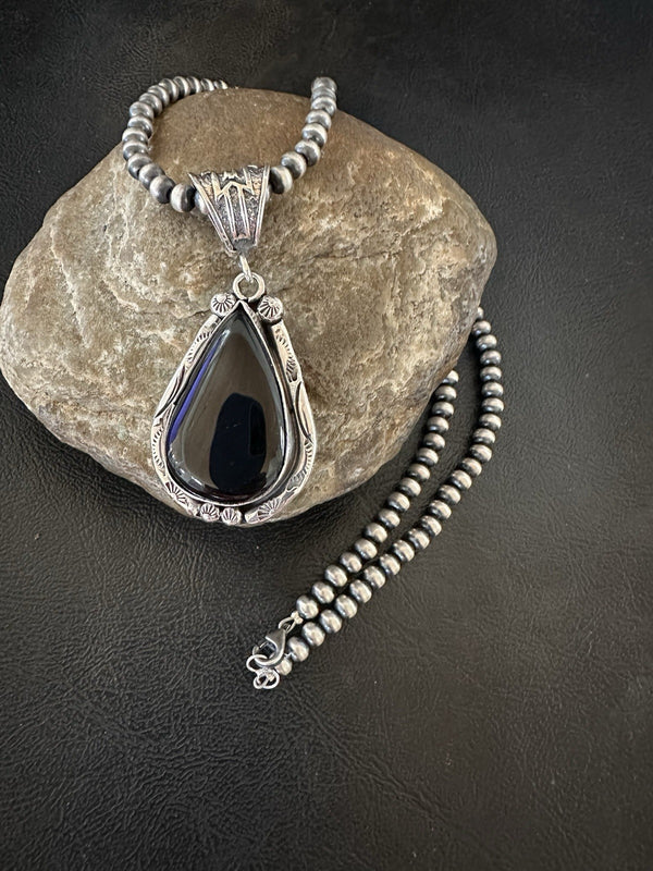 Black Onyx Pendant Navajo Pearls Necklace | Sterling Silver | Authentic Native American Handmade | 19386