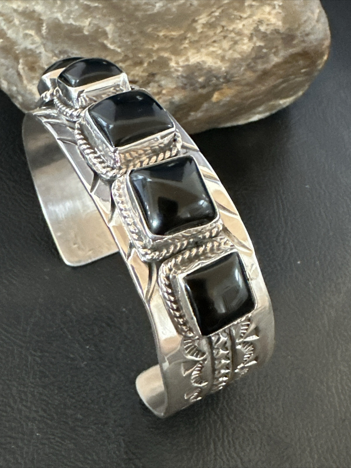 Native Mens Navajo Sterling Silver Black Onyx Cuff Bracelet 5 Stone 18020