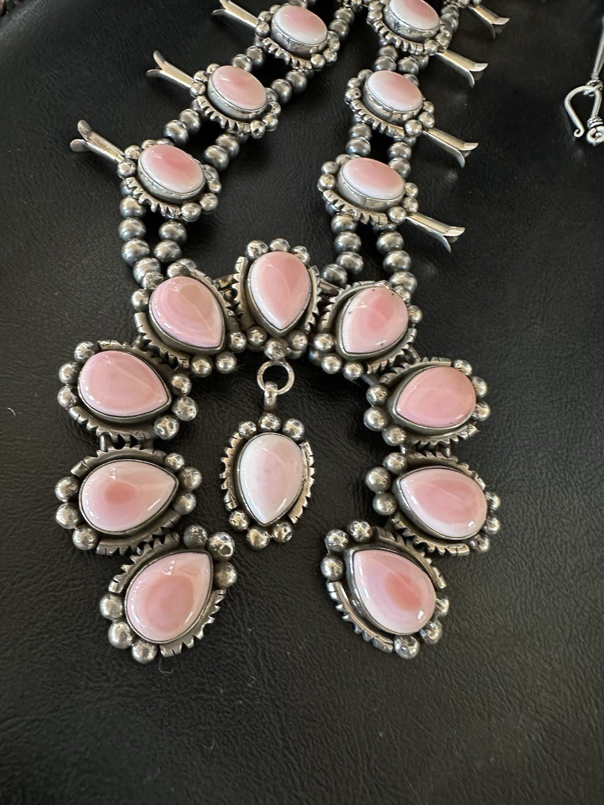 Pink Queen Conch Navajo Squash Sterling Silver Naja Necklace 19463