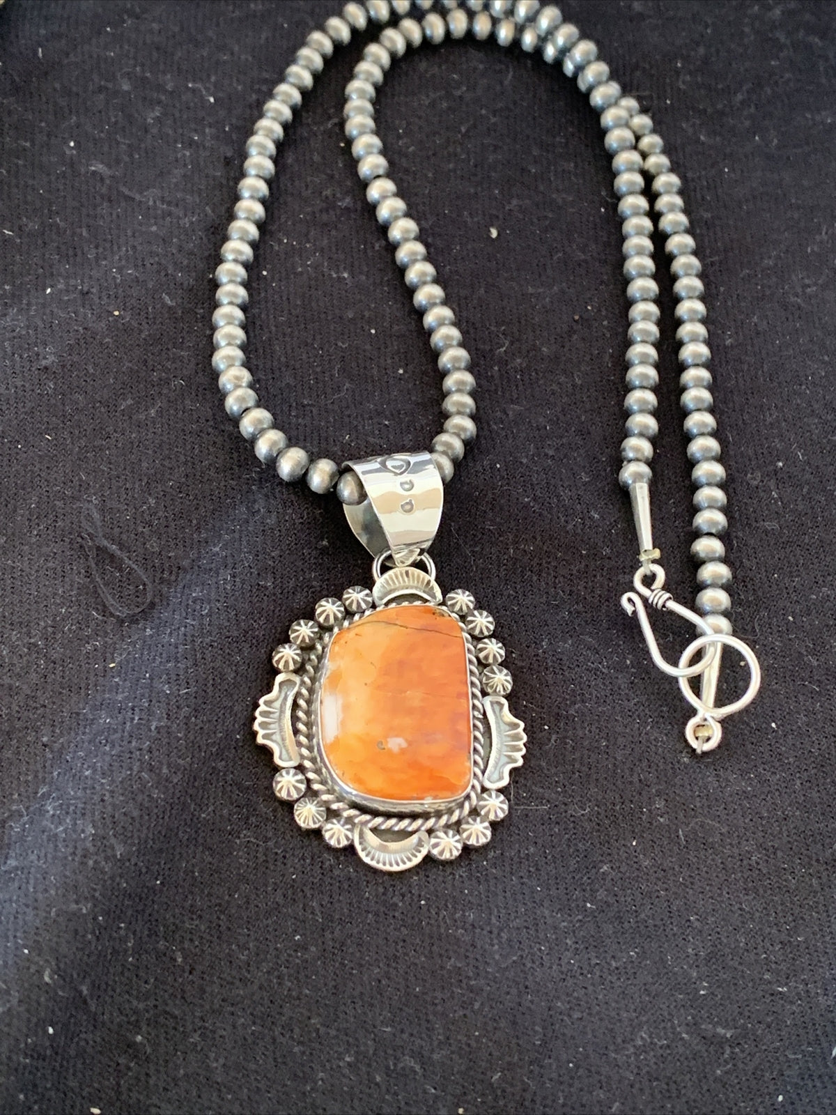 Sterling Silver Navajo Pearls Orange Spiny Oyster Pendant Necklace 00773
