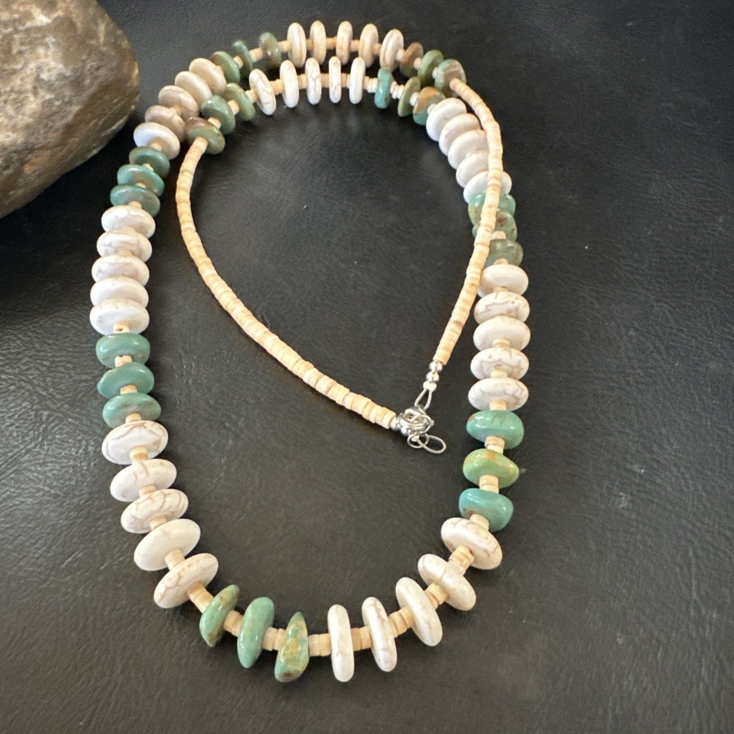 Green Royston Turquoise Shell Santo Domingo Sterling Silver Necklace 29” 19681
