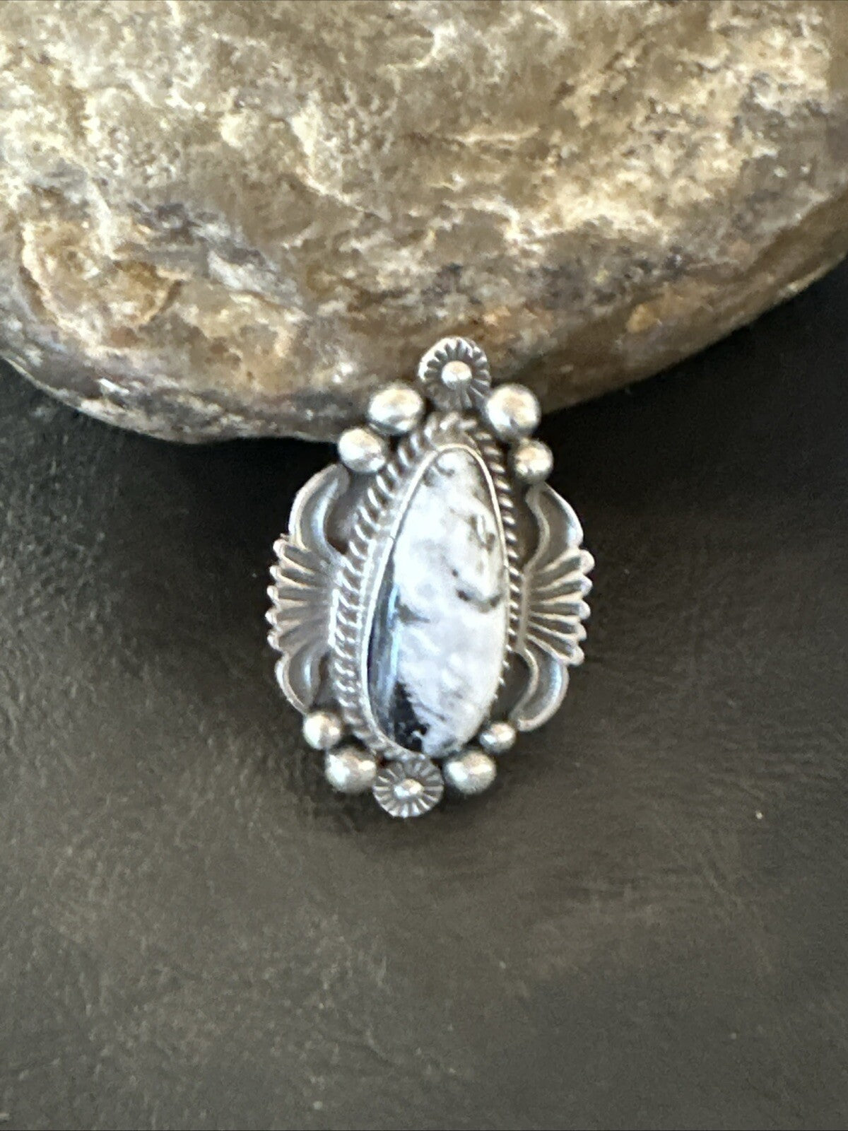 White Buffalo Turquoise Navajo Sterling Silver Ring Size 6 18624
