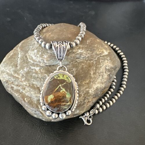 Navajo Green Gaspeite Pendant Necklace | Sterling Silver | Authentic Native American Handmade | 17424
