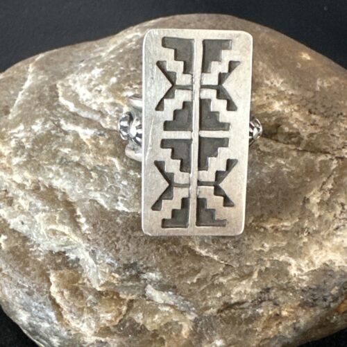 Native American Hopi Rug Design Ring | Sterling Silver | Sz 9 | 16335 - Masha USA
