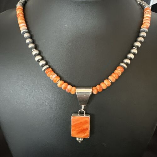Navajo Pearls Sterling Silver Necklace with Orange Spiny Oyster Pendant | 17049