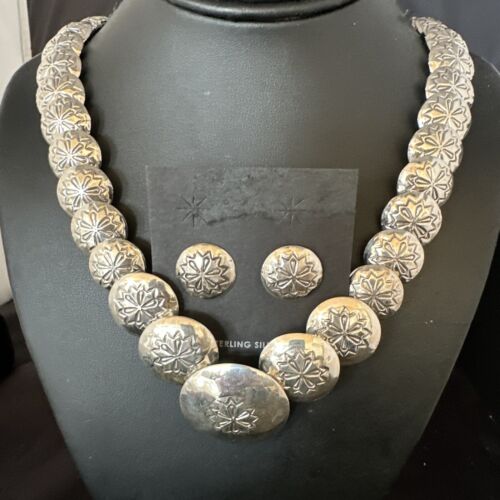 Navajo Pearls Sterling Silver Graduated Pillow Bead Necklace & Earrings Set | 15085