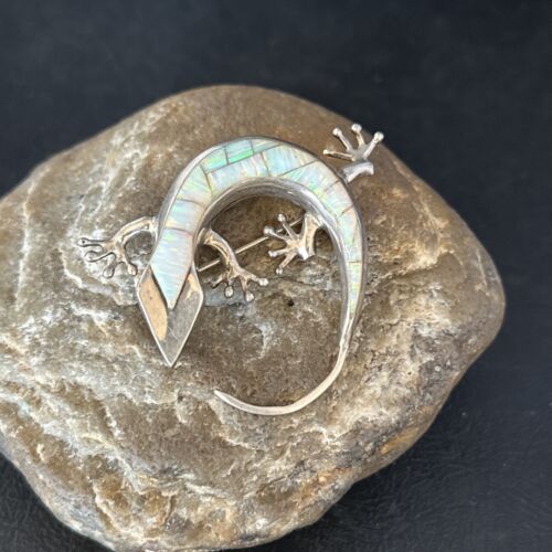 Navajo White Opal Lizard Pin Pendant | Inlay Gecko | Sterling Silver | Authentic Native American Handmade | 14334