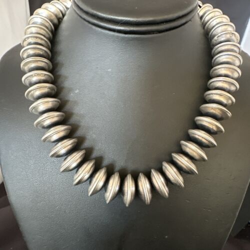 Navajo Pearls Bench Saucer Bead Necklace | Sterling Silver | 17" | Authentic Native American Handmade | 16726