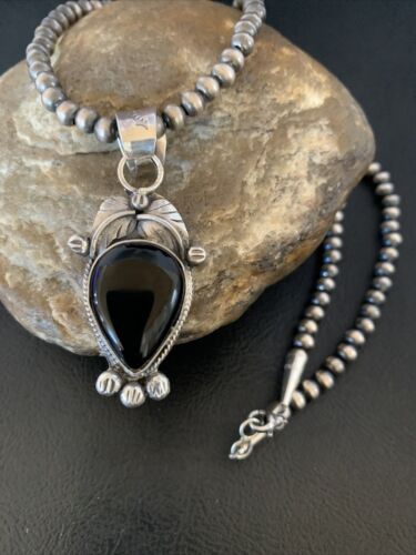 Native American Men's Navajo Pearls Necklace with Black Onyx Pendant | Sterling Silver | 13098