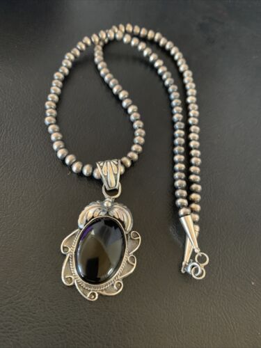 Native American Men's Navajo Pearls Necklace with Black Onyx Pendant | Sterling Silver | 13089