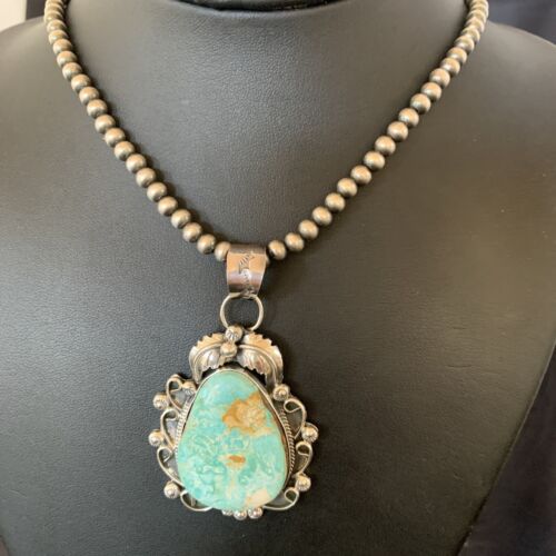 Women's Navajo Pearls Necklace with Green Royston Turquoise Pendant | Sterling Silver | 12291