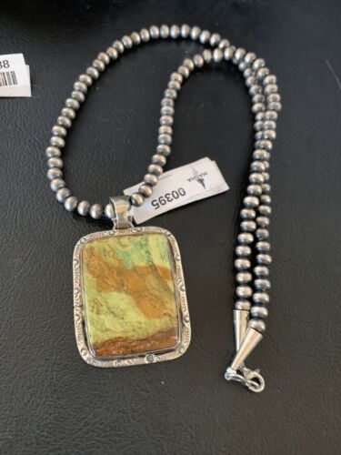 Navajo Pearls Necklace with Sterling Silver Green Gaspeite Beads Pendant | Authentic Native American Handmade | 395