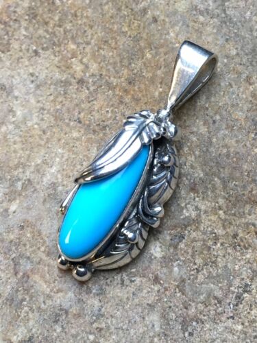 Southwestern Turquoise Blue Pendant Necklace | Sterling Silver | Navajo | 8917