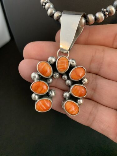 Navajo Pearls Sterling Necklace | Orange Spiny Oyster Cluster Naja Pendant | Native American 21" | 00189
