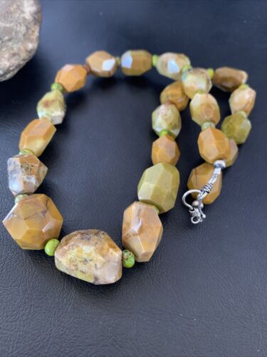 Navajo Sterling Silver Necklace | Graduated |Faceted Green Nugget Turquoise | 21" | Authentic Native American | 1492