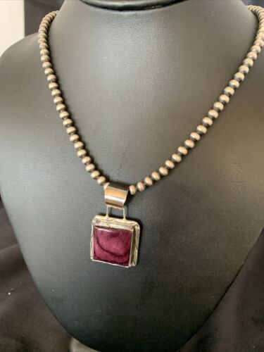 Navajo Pearls Purple Spiny Oyster Pendant Necklace | Sterling Silver | Authentic Native American Handmade | 10949
