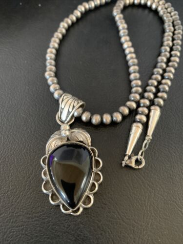Native American Men's Navajo Pearls Necklace | Sterling Silver Black Onyx Pendant | 13096 - Masha USA