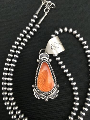 Navajo Orange Spiny Oyster Pendant Necklace | Sterling Silver | Native American Handmade | 4919