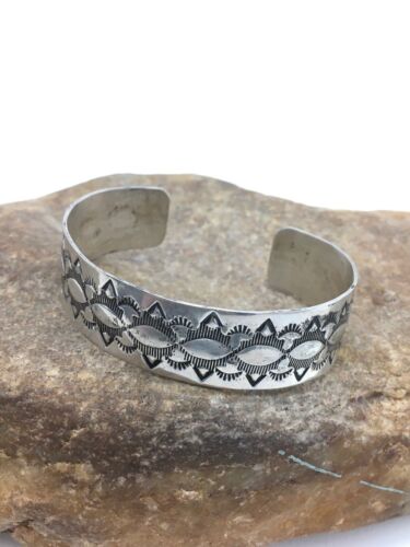 Native American Navajo Old Pawn Bracelet | Sterling Silver | Sz 5.75 | 1027