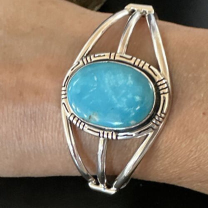 Women's Blue Kingman Turquoise Cuff Bracelet | Navajo Sterling Silver | Authentic Native American Jewelry | 16246