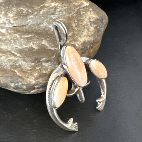 Navajo Pink Conch Necklace with Naja Pendant | Sterling Silver | Authentic Native American Handmade | 15149