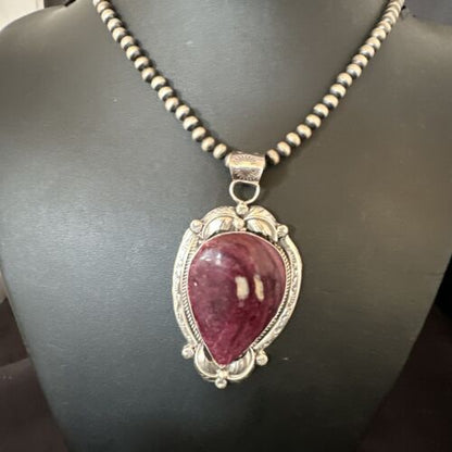 Navajo Purple Spiny Oyster Pendant Necklace | Sterling Silver | Authentic Native American Handmade | 15623