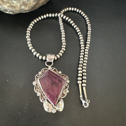 Navajo Purple Spiny Oyster Pendant Necklace | Sterling Silver | Authentic Native American Handmade | 15619