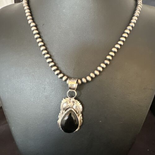 Navajo Pearls Black Onyx Necklace | Sterling Silver | Authentic Native American Handmade | 16133