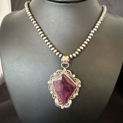 Navajo Purple Spiny Oyster Pendant Necklace | Sterling Silver | Authentic Native American Handmade | 15619