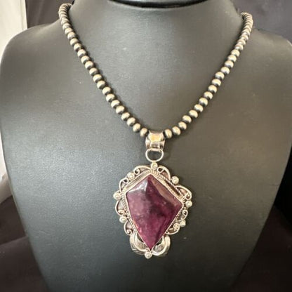 Navajo Purple Spiny Oyster Pendant Necklace | Sterling Silver | Authentic Native American Handmade | 15619