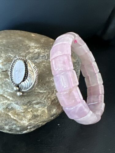 Navajo Pink Mother of Pearl Ring Stretch Bracelet | Handmade Native American Jewelry | Sz 7.5 | 16435