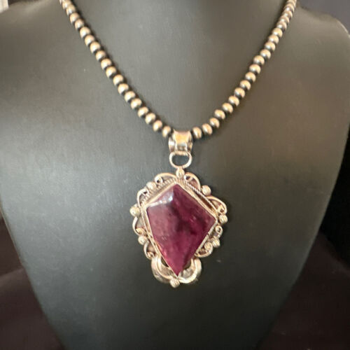 Navajo Purple Spiny Oyster Pendant Necklace | Sterling Silver | Authentic Native American Handmade | 15619
