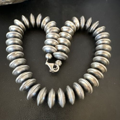 Navajo Pearls Bench Saucer Bead Necklace | Sterling Silver | 17" | Authentic Native American Handmade | 16726