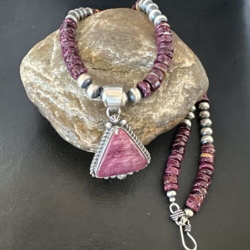 Navajo Purple Spiny Oyster Pendant Necklace | Sterling Silver | Native American Handmade | 16057