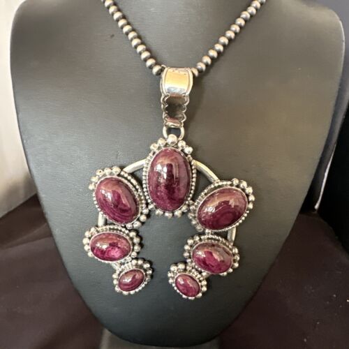 Navajo Purple Spiny Oyster Naja Pendant Necklace | Sterling Silver | Native American Handmade | 16101