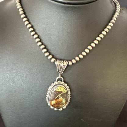 Navajo Green Gaspeite Pendant Necklace | Sterling Silver | Authentic Native American Handmade | 17424