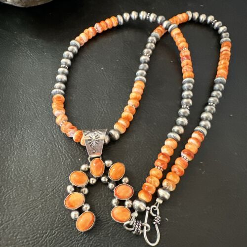 Navajo Pearls Sterling Silver Necklace | Spiny Oyster Cluster Naja Pendant | 17226