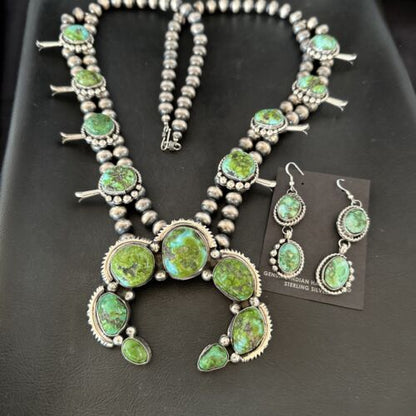Green Sonoran Gold Turquoise Sterling Silver Squash Blossom Necklace Pendant | Navajo | 17207